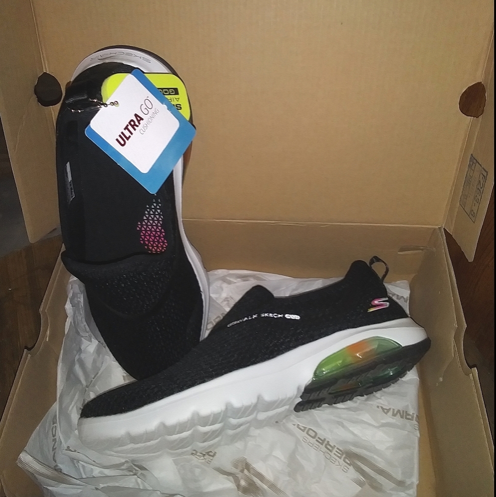 Skechers Go Walk Air